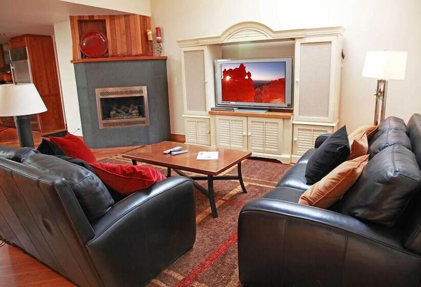 Ice House Suites And Condominiums