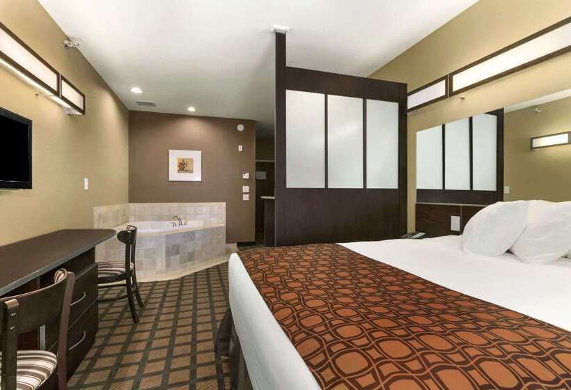 Microtel Inn & Suites By Wyndham Minot