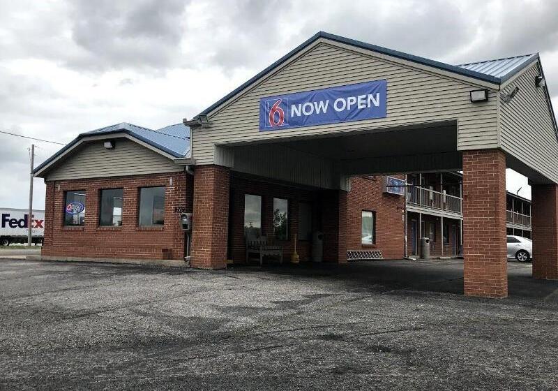 Motel 6 Metropolis, Il