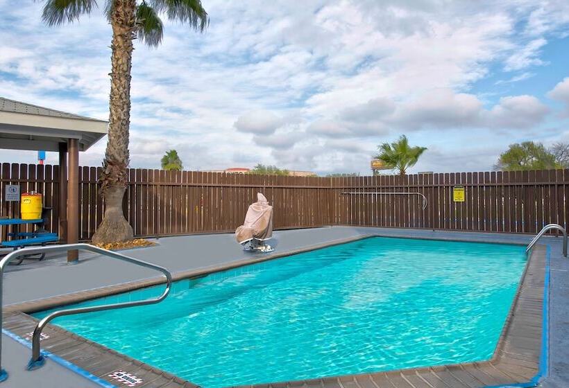 Motel 6eagle Pass, Tx Lakeside