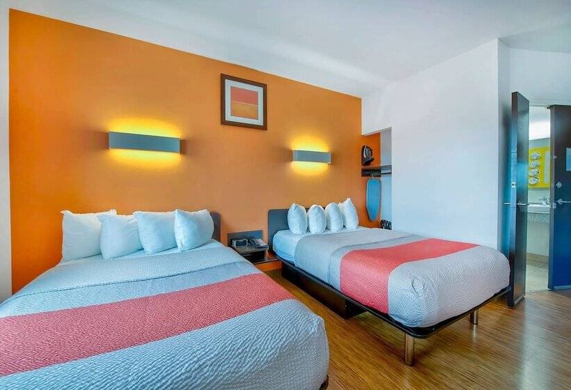 Motel 6eagle Pass, Tx Lakeside