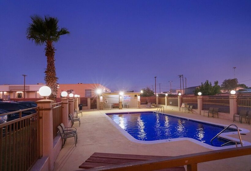 فندق على الطريق Carlsbad Inn , New Mexico