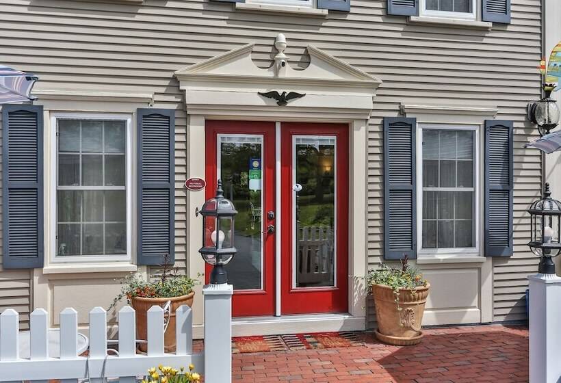 فندق على الطريق Eagle Wing Inn   Cape Cod