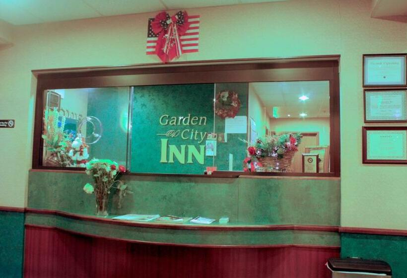 מוטל Garden City Inn