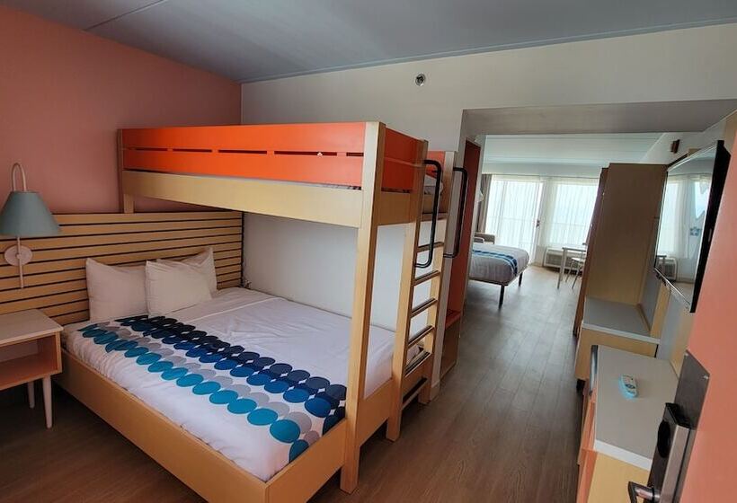 モーテル Golden Sands Oceanfront