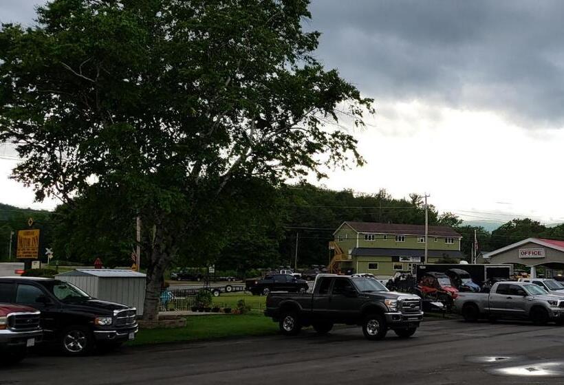 모텔 Gorham Motor Inn