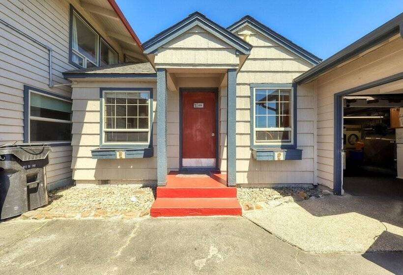 Мотель Seahorse Oceanfront Lodging