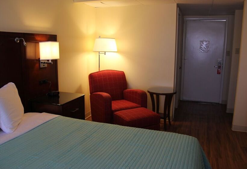فندق على الطريق Seaside Inn & Suites