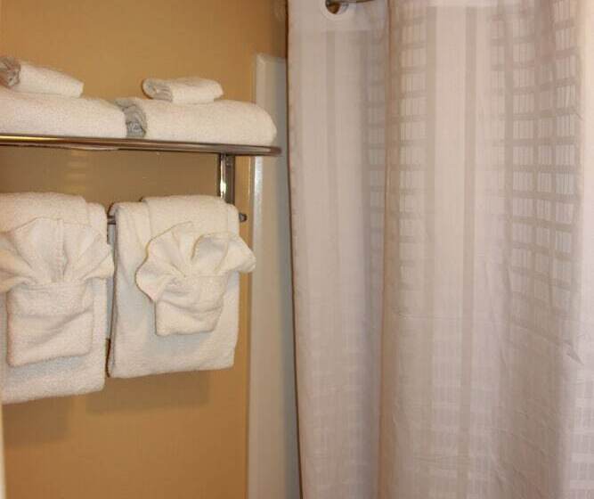 فندق على الطريق Seaside Inn & Suites