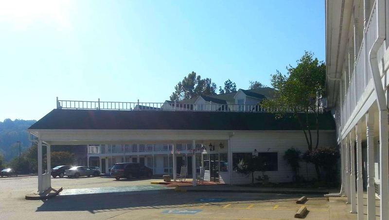 فندق على الطريق Stratford Motor Inn East Ellijay