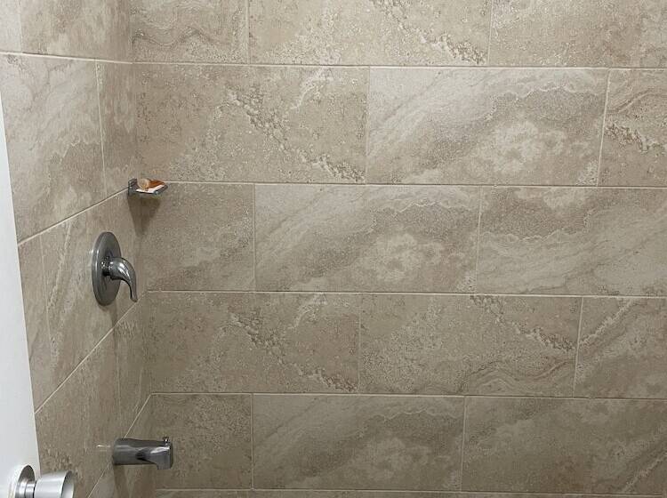 فندق على الطريق Washington Burgess Inn