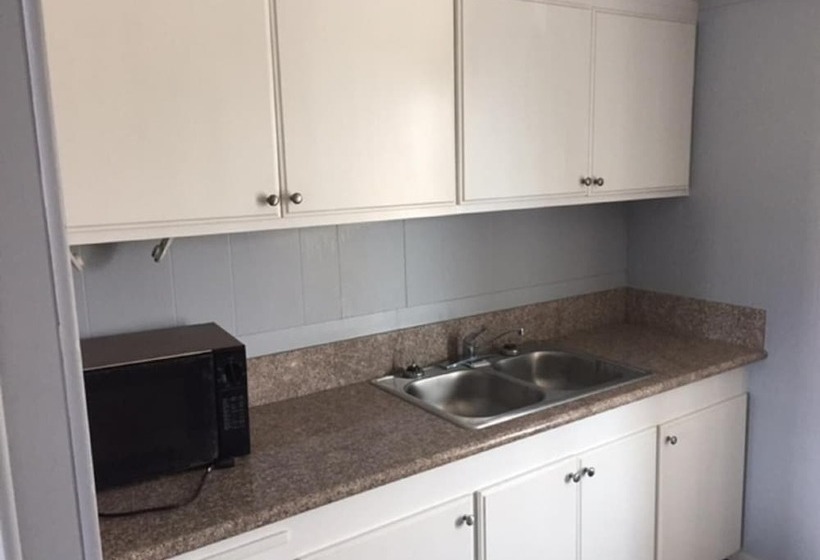 فندق على الطريق Sea Garden Inn