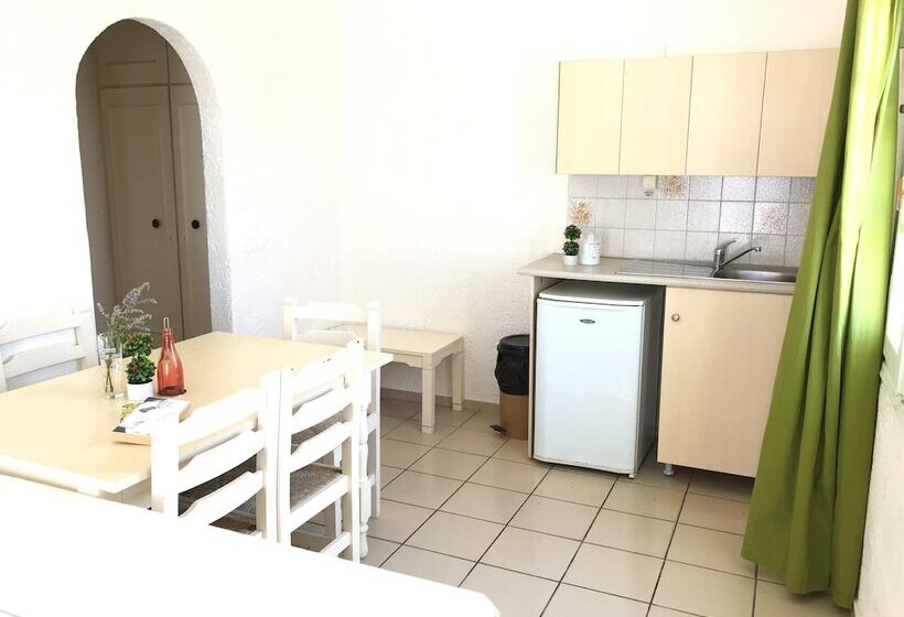 Semiramis Piskopiano By Checkin