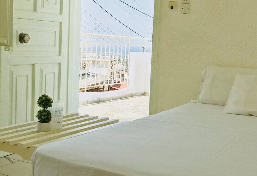 Semiramis Piskopiano By Checkin