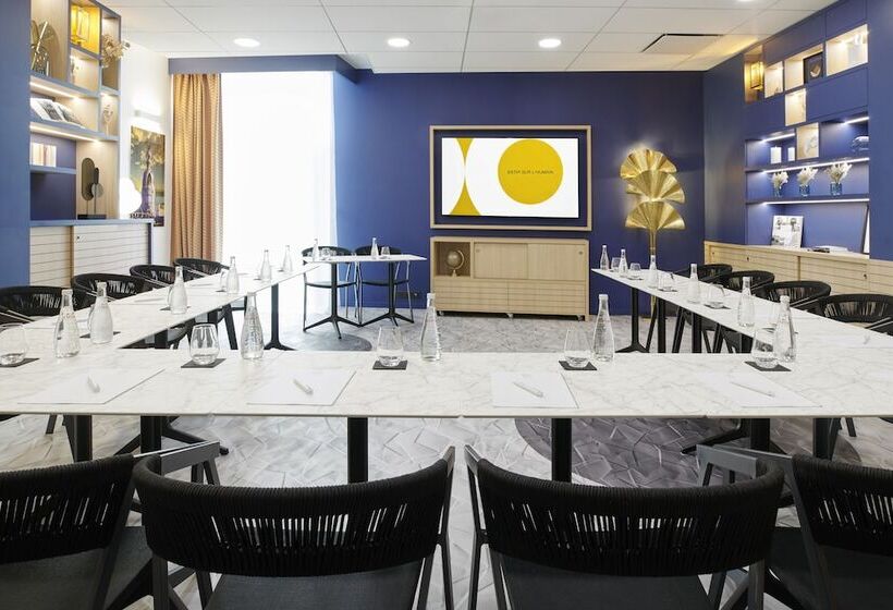 Seven Urban Suites Nantes Centre