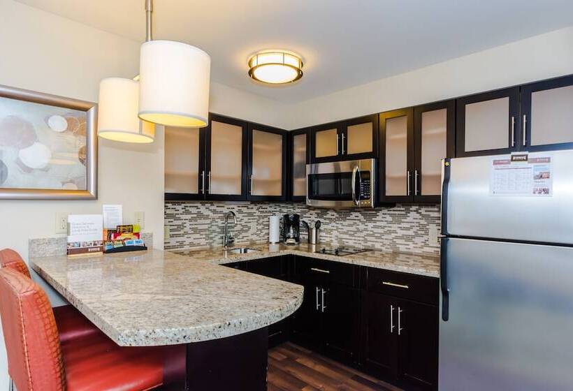 Staybridge Suites Grand Forks, An Ihg