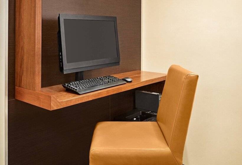 Towneplace Suites By Marriott Chattanooga Near Hamilton Place