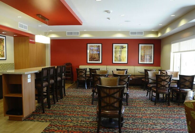 Towneplace Suites Redding