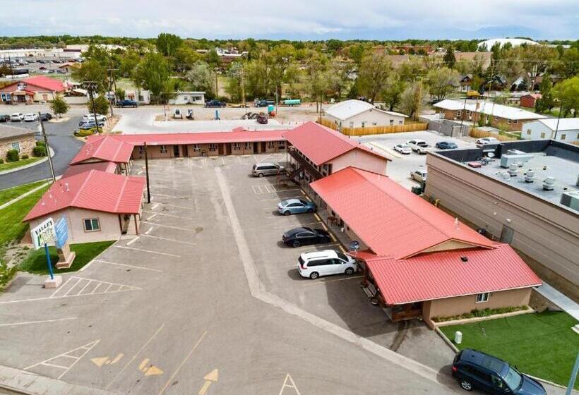 Valley Motel