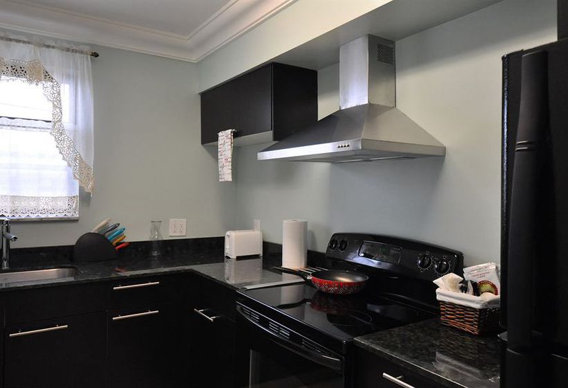 فندق Playa Aqualina Guesthouse