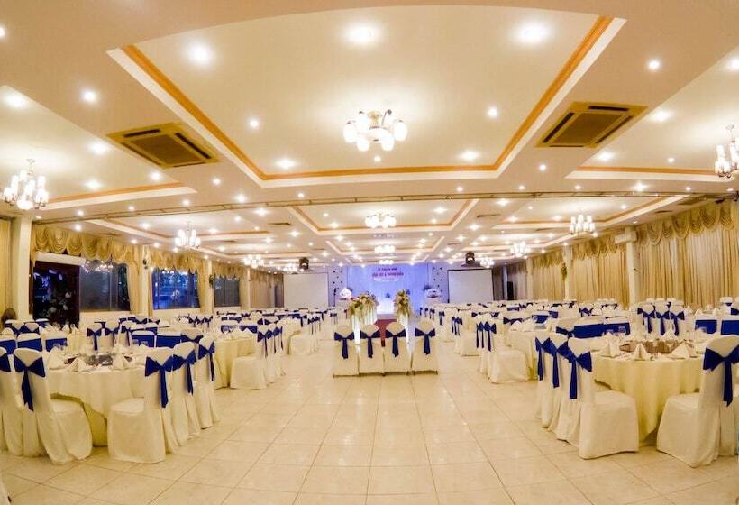 هتل Din Ky Cong Chao Binh Duong