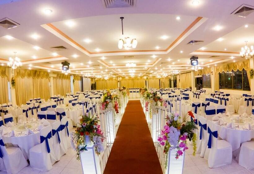 هتل Din Ky Cong Chao Binh Duong