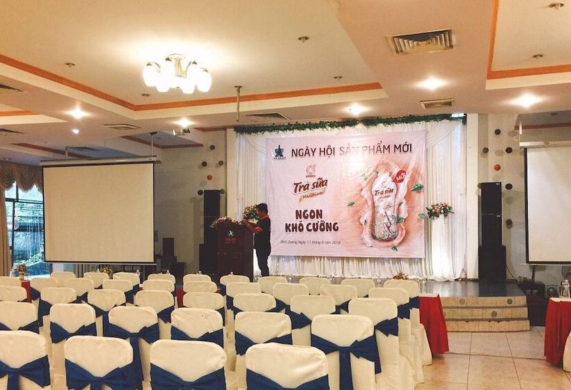 هتل Din Ky Cong Chao Binh Duong
