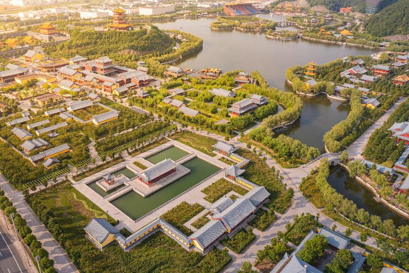 Отель Holiday Inn Express Dongyang Hengdian By Ihg