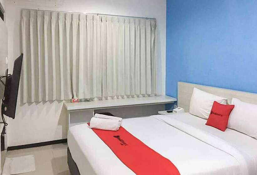 酒店 Reddoorz Plus @ Panorama Villas Batu