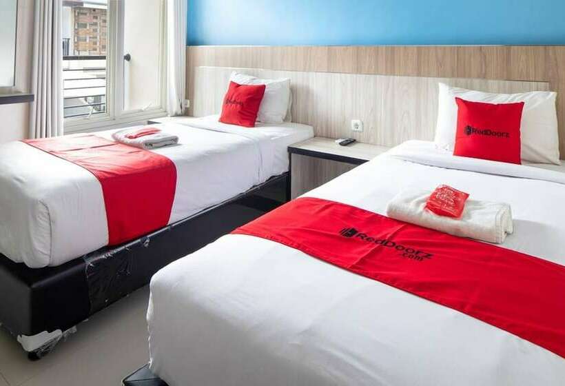 酒店 Reddoorz Plus @ Panorama Villas Batu