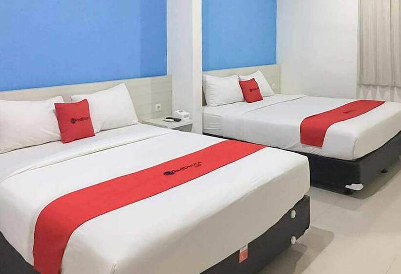 酒店 Reddoorz Plus @ Panorama Villas Batu