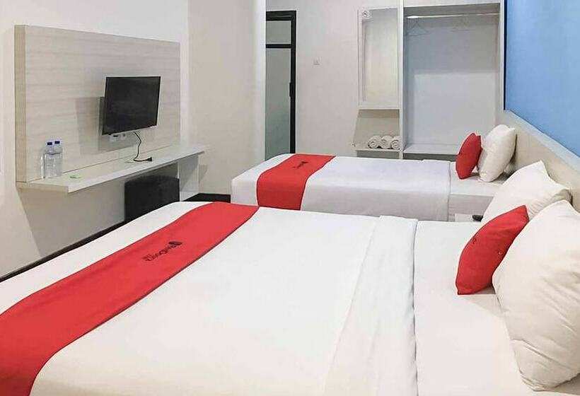 هتل Reddoorz Plus @ Panorama Villas Batu