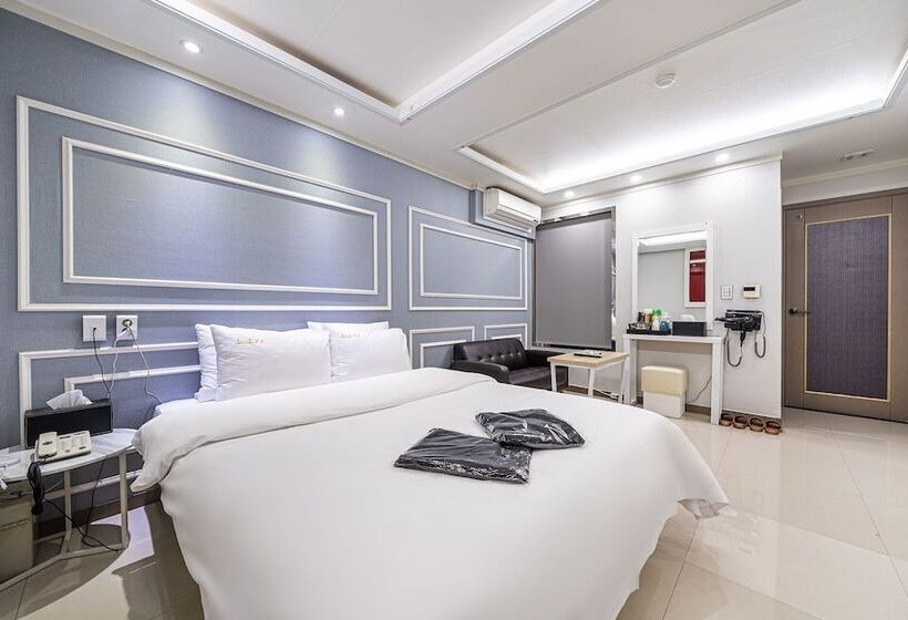 Hotel Pyeongtaek Lx