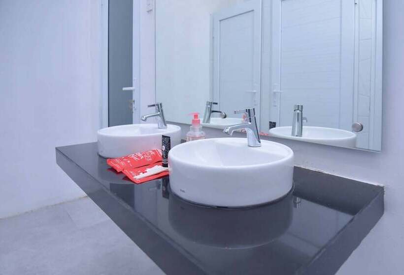 هتل Reddoorz Hostel Syariah @ Peunayong Banda Aceh