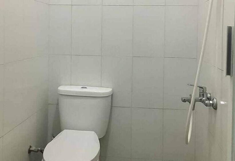 酒店 Reddoorz Plus @ Panorama Villas Batu