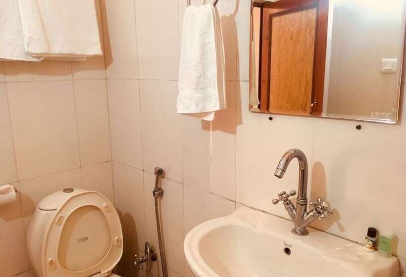 酒店 Tatva Bir Tents And