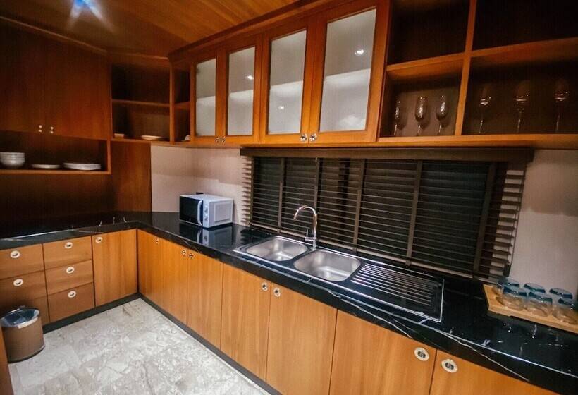 ホテル Yotaka Khanom