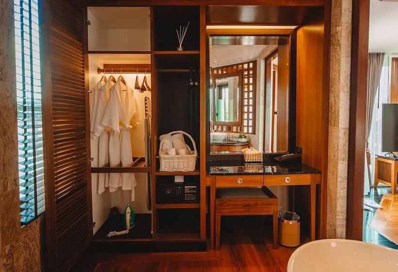 ホテル Yotaka Khanom