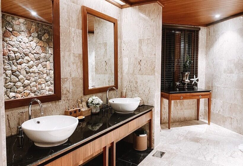 ホテル Yotaka Khanom