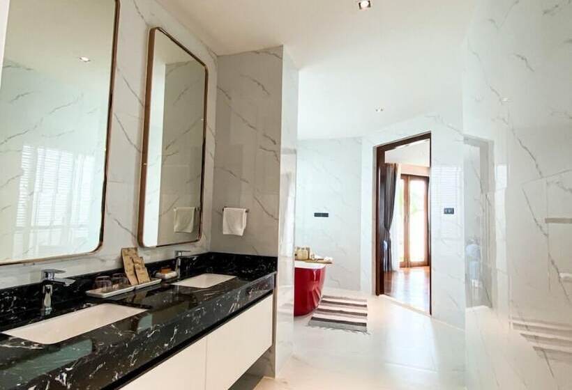 ホテル Yotaka Khanom