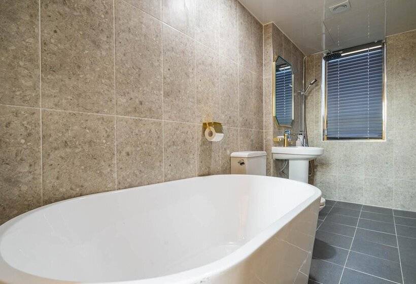 汽车旅馆  Cheorwon Pareseu