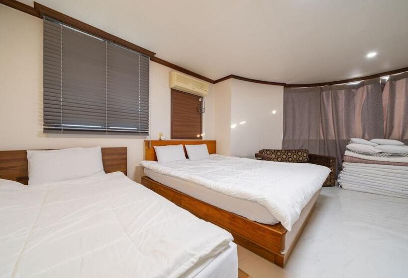 汽车旅馆  Cheorwon Pareseu