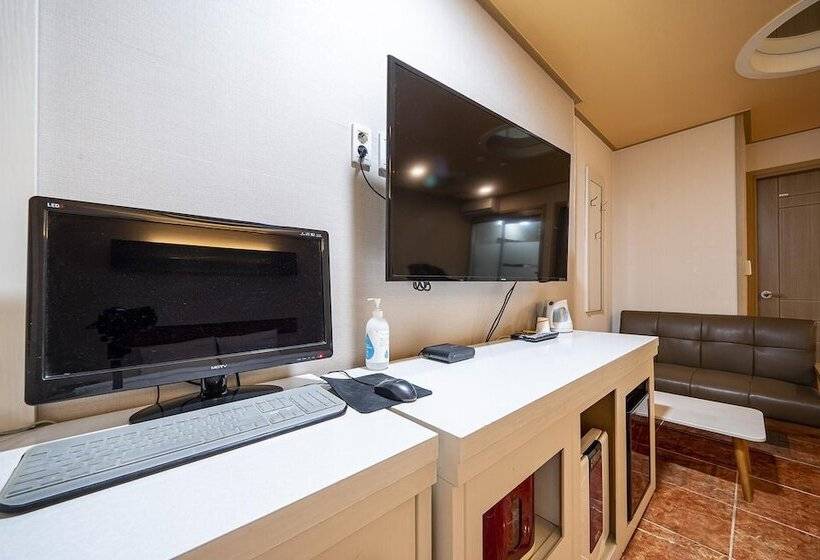 Motel Evian Drive In In Daejam Dong Pohang