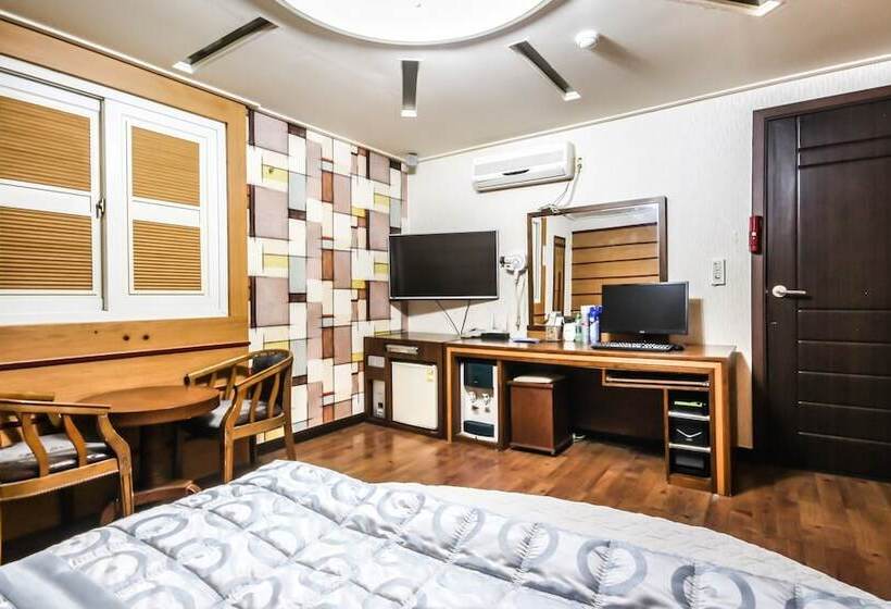 Motel Geochang Enter