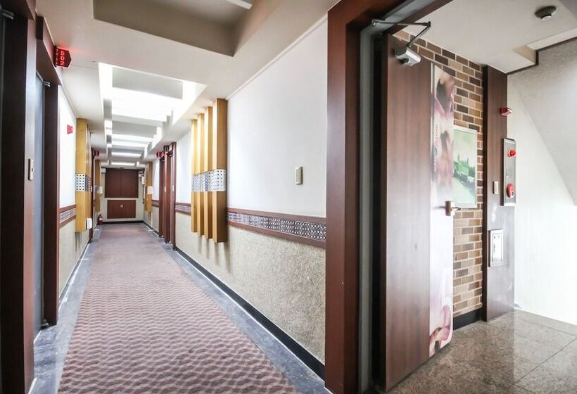 Motel Geochang Enter