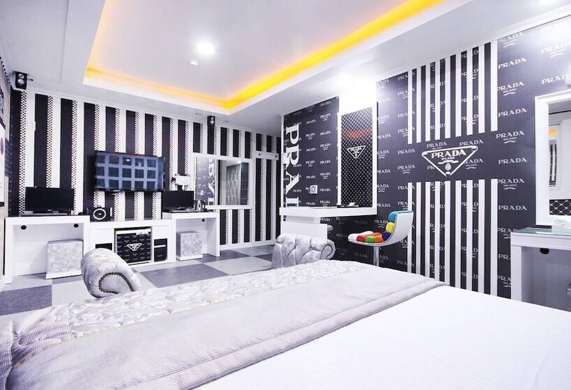 汽车旅馆  Gimcheon S