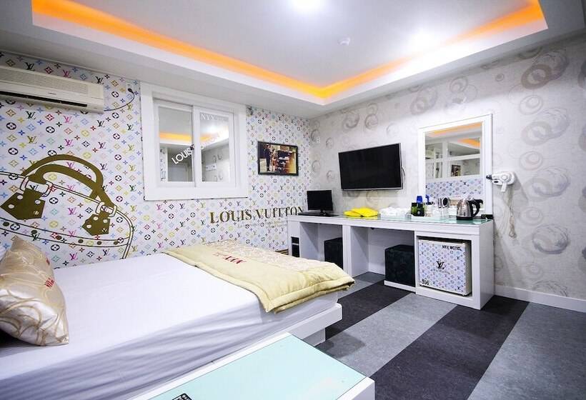 汽车旅馆  Gimcheon S