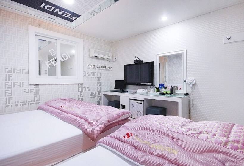 汽车旅馆  Gimcheon S