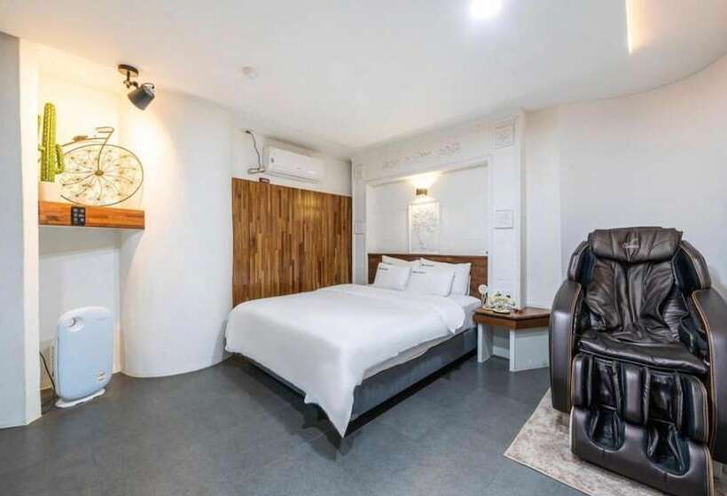 Motel Gongju Renaissance