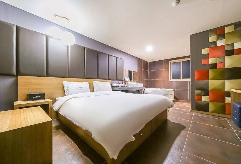 מוטל Mungyeong Jeomchon New